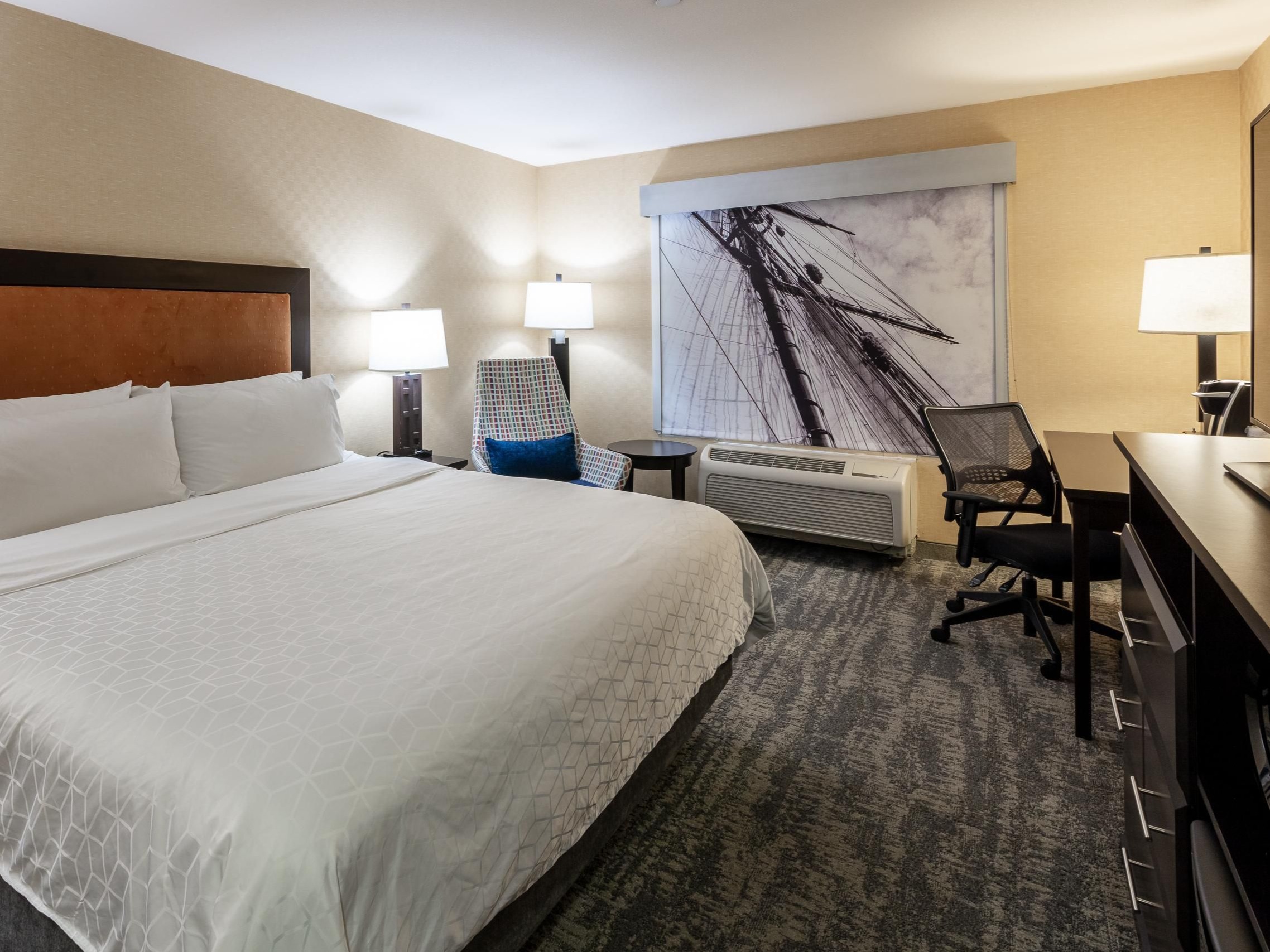 Holiday Inn Express & Suites Riverport Room Decoration | Eden Textile